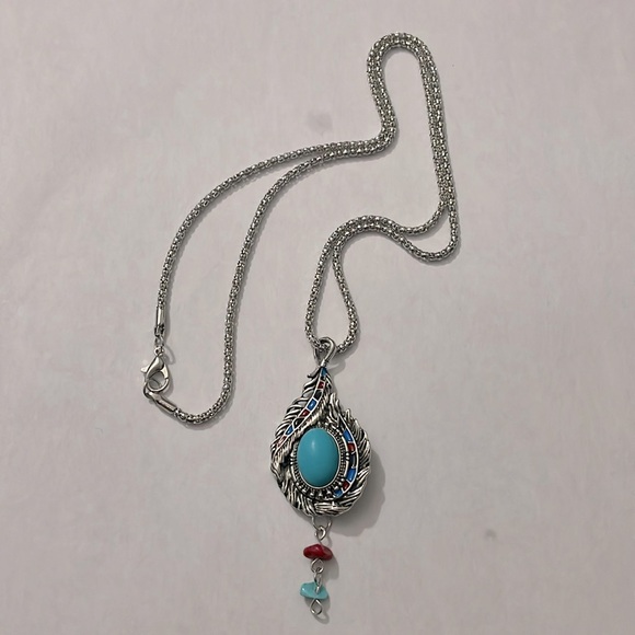 Turquoise Necklace - Picture 1 of 2